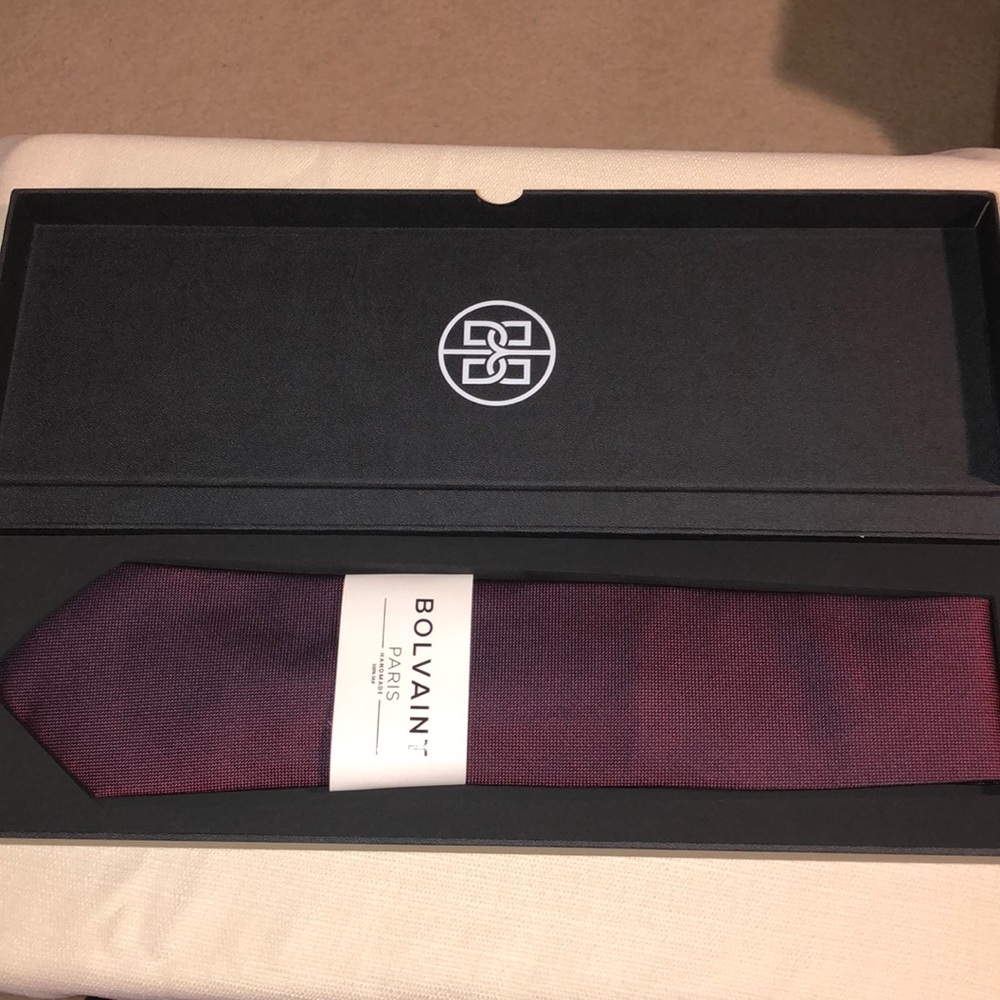 BOLVAINT Burgundy 100% Silk Tabit Pindot Tie